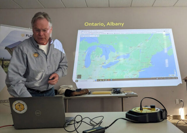 Paul Kelly – Honey Bee Research Centre University of Guelph
